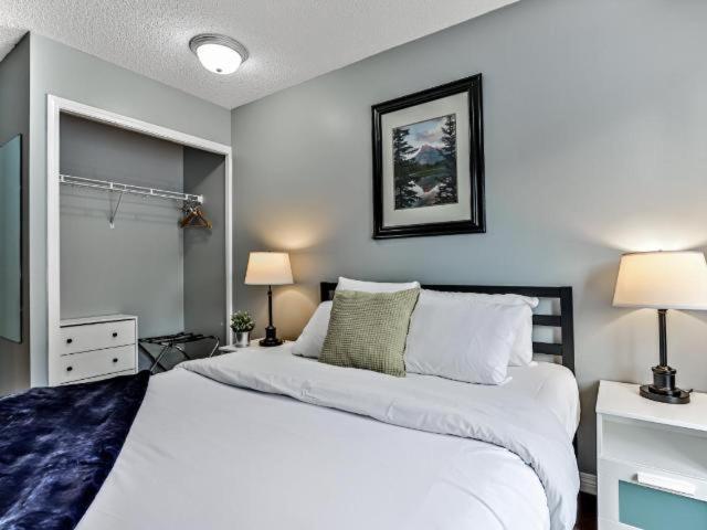 New! Cozy Rocky Mountain Chalet Managed By Little Sister Getaways Canmore Exterior photo